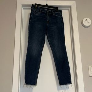 Old Navy Mid-Rise Rockstar Super Skinny Jeans (Size 10)